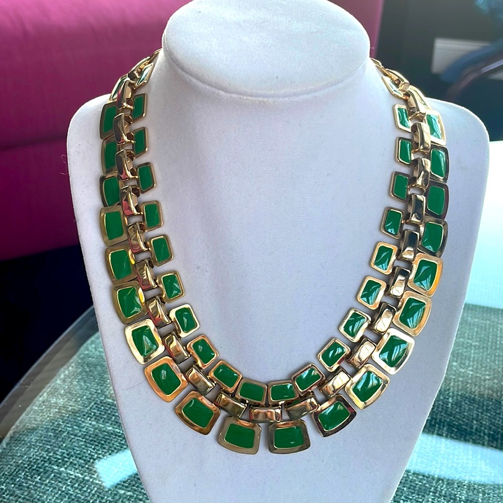 Vintage gold green collar necklace. Cleopatra style, Egyptian revival.